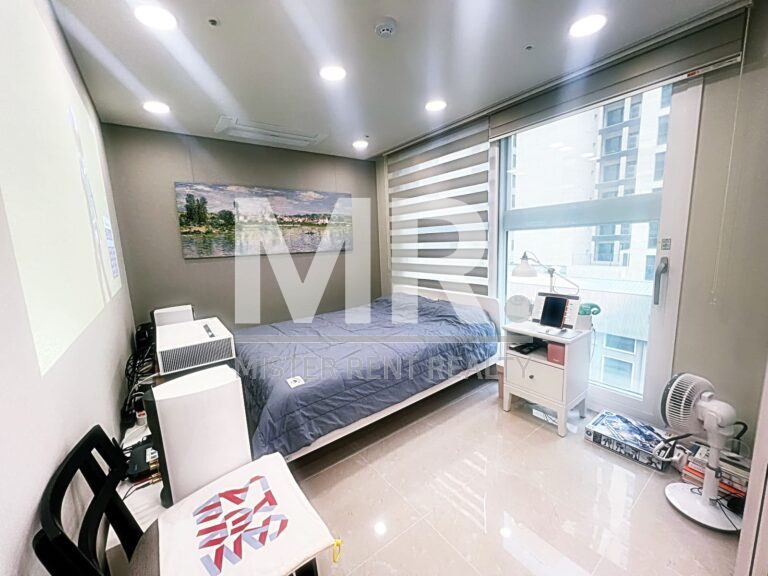 Jamsil High-Rise_Bedroom