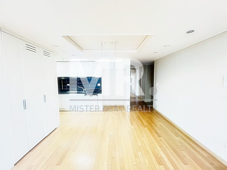 Shinchon Highrise_Dining Area