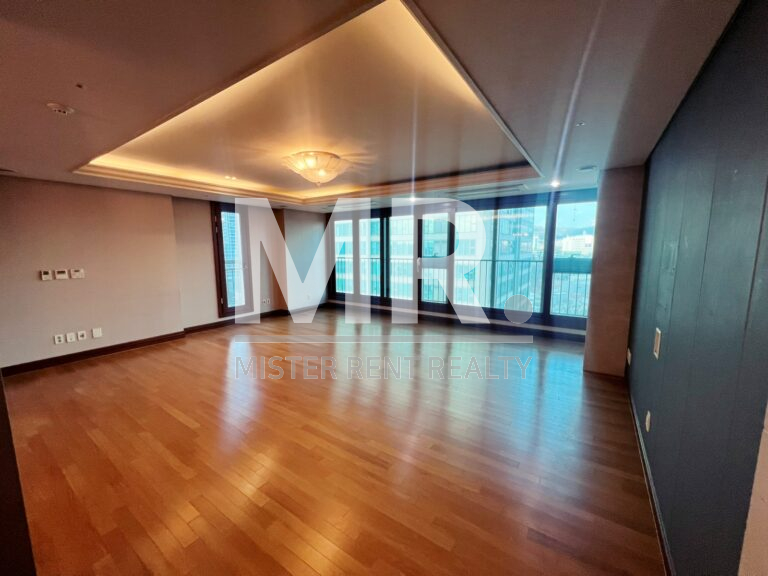 Yongsan St. High-Rise IMG_5454